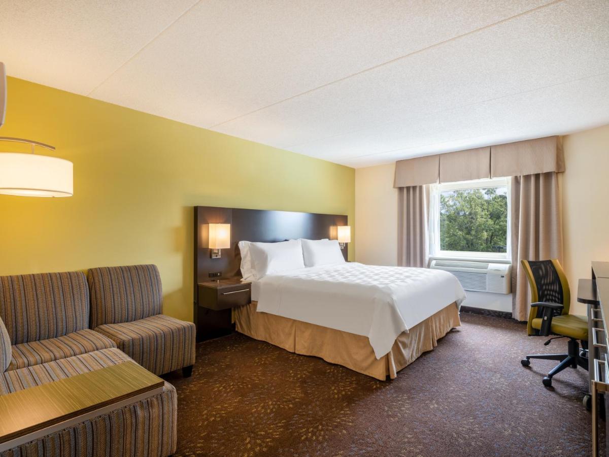 Holiday Inn Greensboro Coliseum By Ihg Екстериор снимка