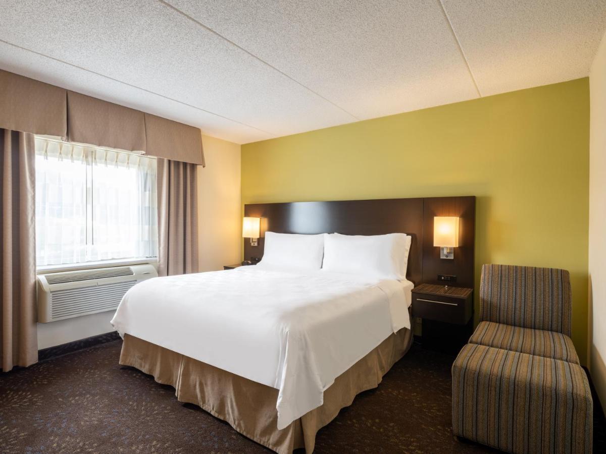 Holiday Inn Greensboro Coliseum, An Ihg Hotel Екстериор снимка