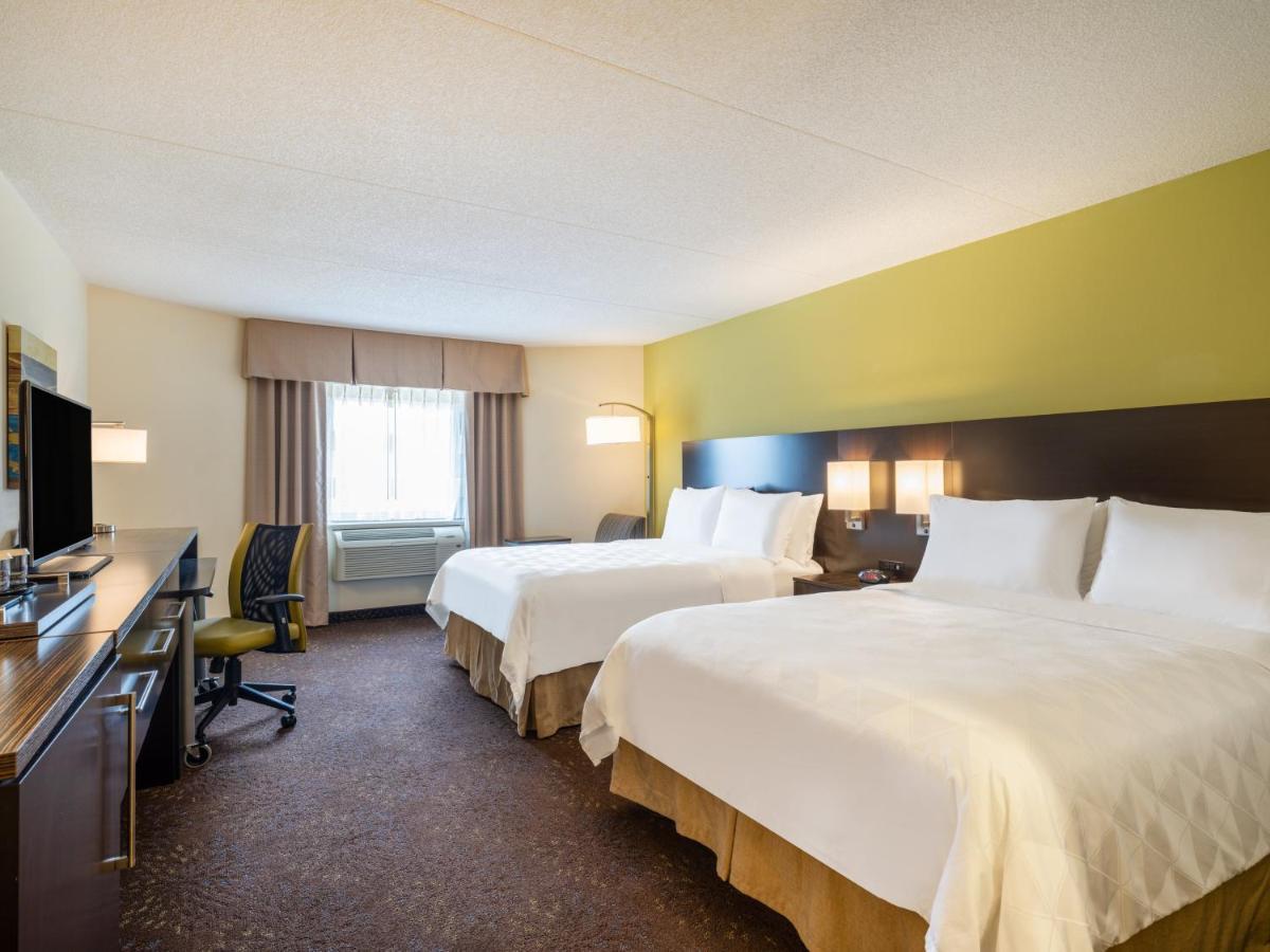 Holiday Inn Greensboro Coliseum By Ihg Екстериор снимка