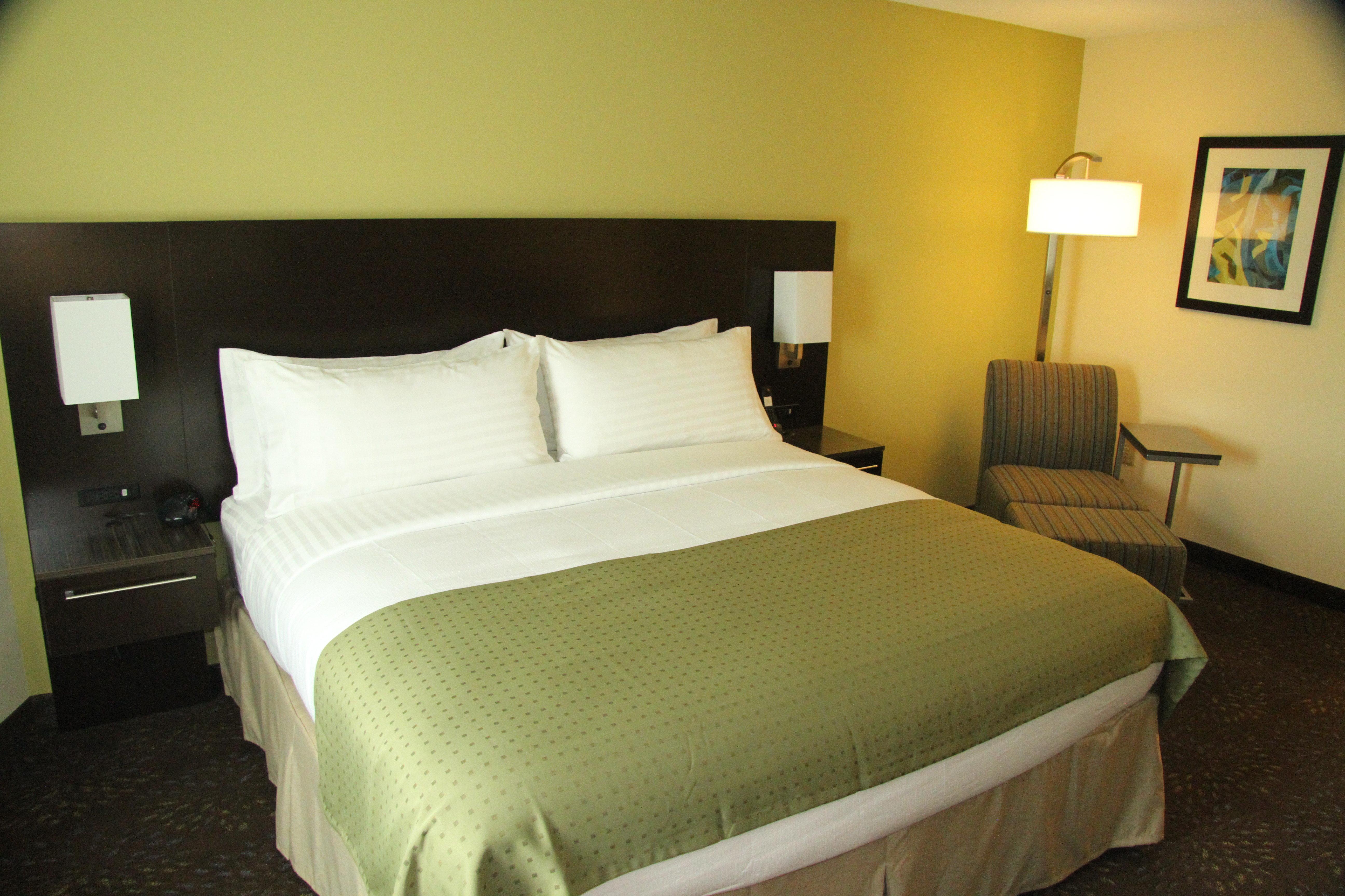 Holiday Inn Greensboro Coliseum, An Ihg Hotel Екстериор снимка