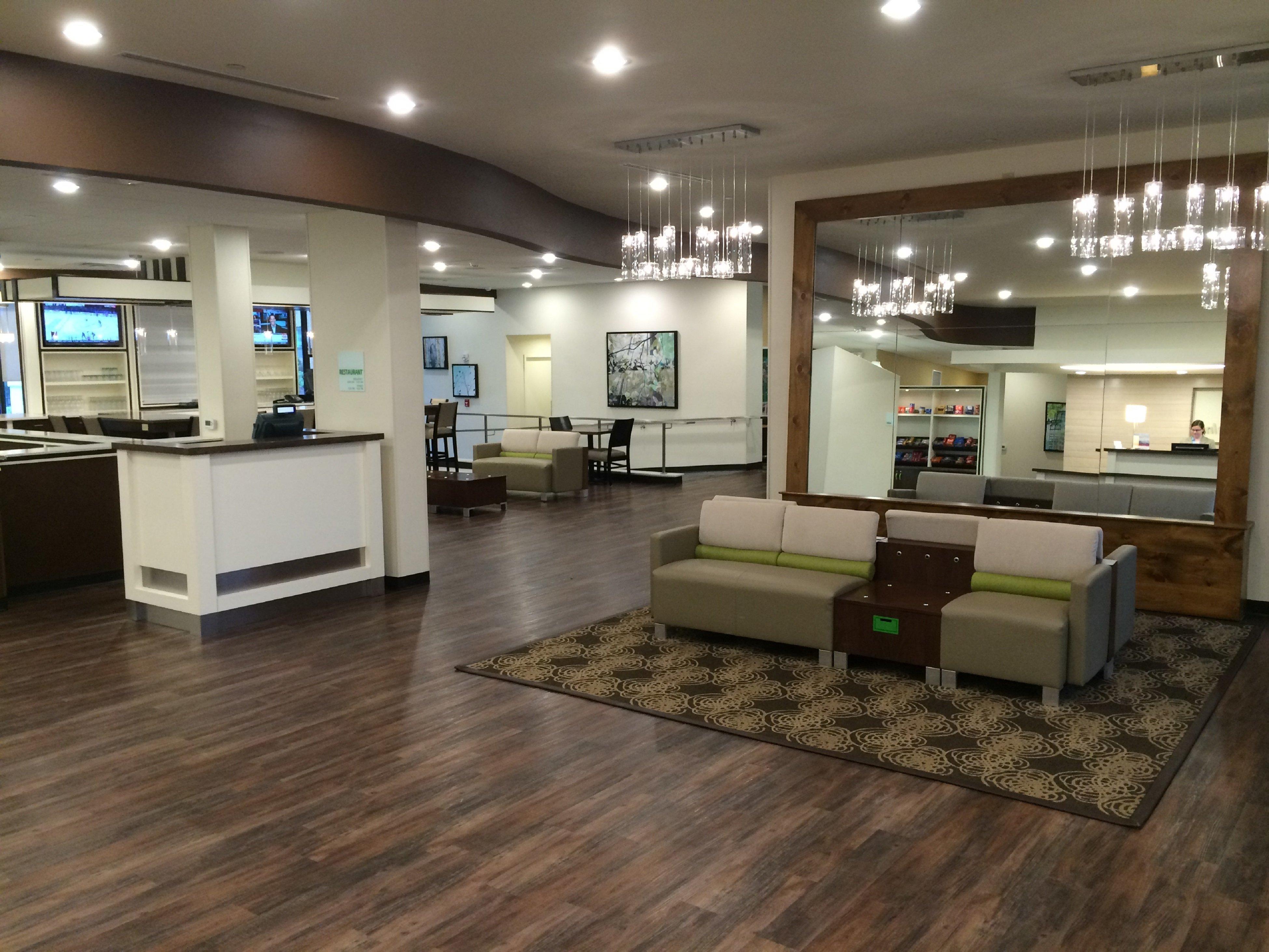 Holiday Inn Greensboro Coliseum By Ihg Екстериор снимка
