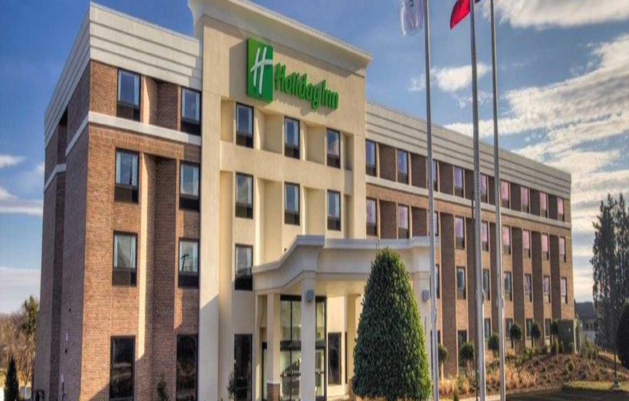 Holiday Inn Greensboro Coliseum, An Ihg Hotel Екстериор снимка