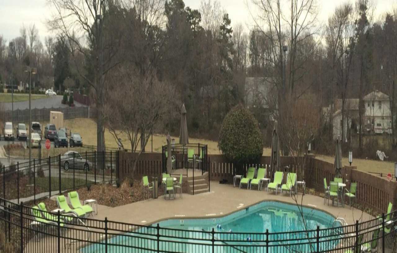 Holiday Inn Greensboro Coliseum By Ihg Екстериор снимка