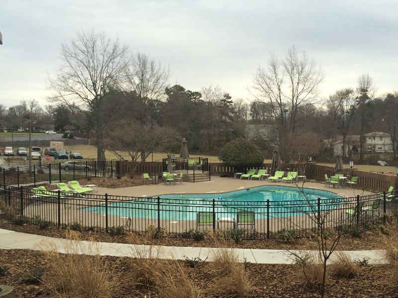 Holiday Inn Greensboro Coliseum By Ihg Екстериор снимка