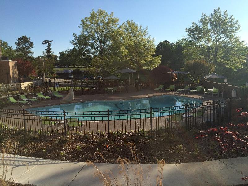 Holiday Inn Greensboro Coliseum By Ihg Екстериор снимка